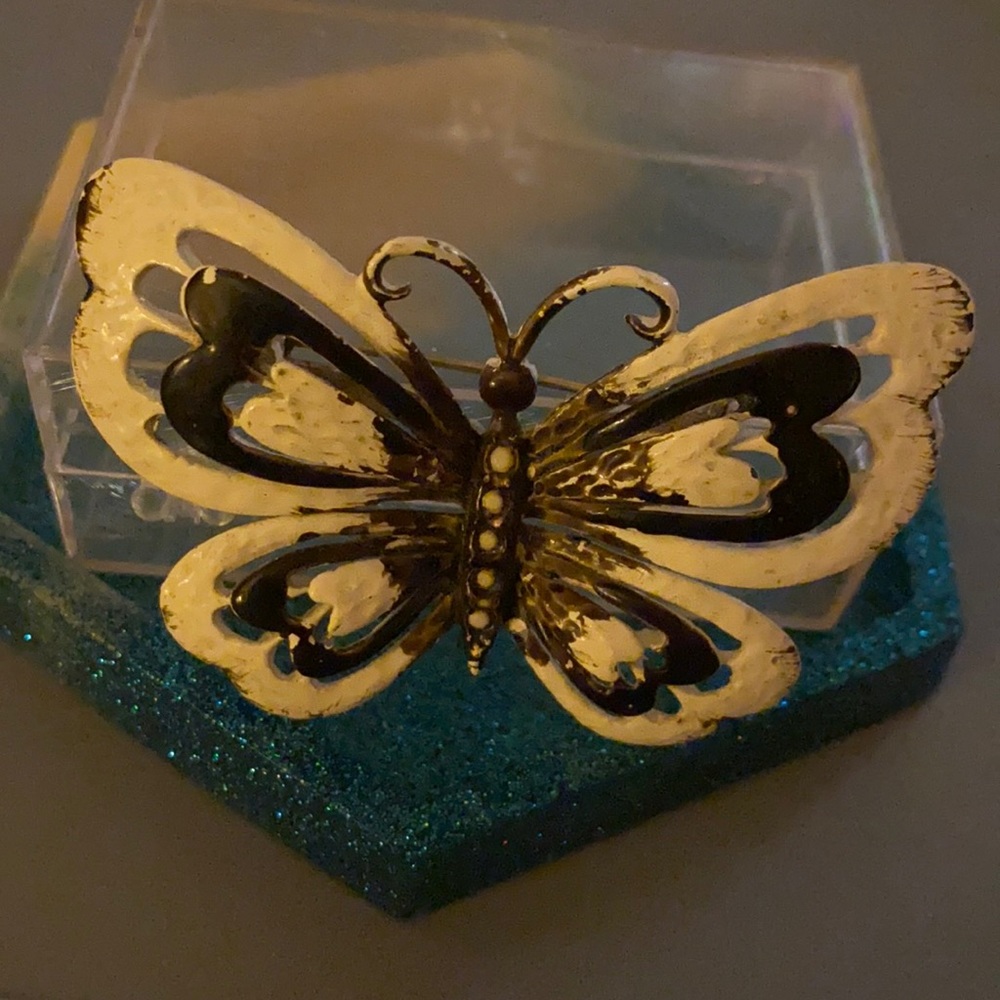 Brooch
